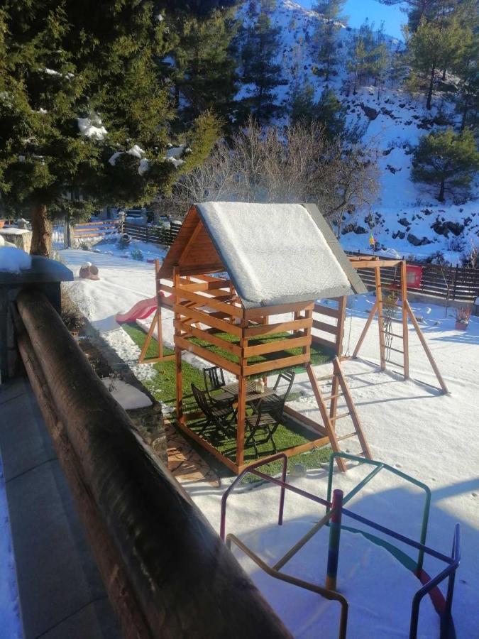 Diamond Stone Wooden Tatil Evi *